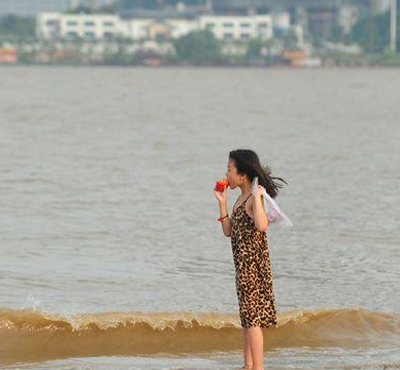 8月16日武汉天气 终于降温预计周日只有29℃